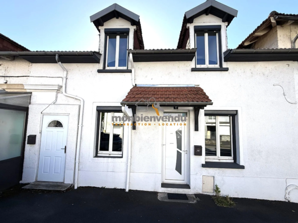 Maison à vendre de 114 m² à Arpajon-sur-Cère avec appartement indépendant et terrasses