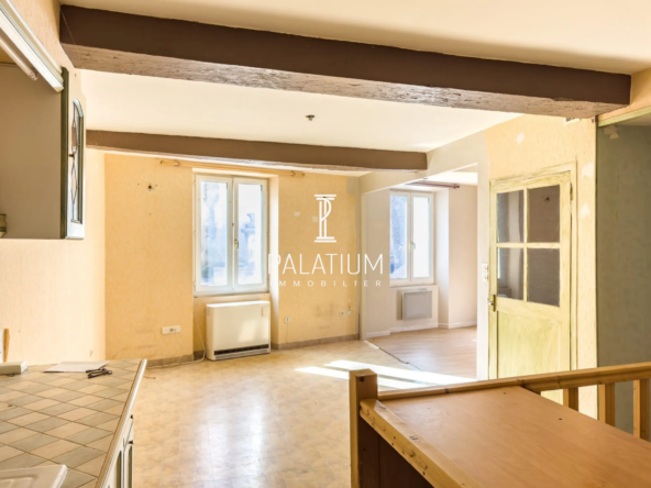 Duplex 3 pièces à vendre à Mezel, idéal investisseur ou primo-accédant