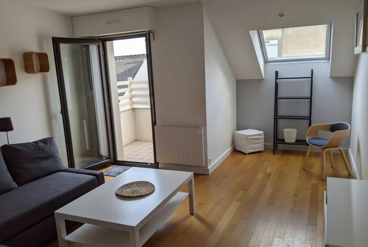 Appartement 2 pièces à Nantes Zola avec balcon, cave et stationnement 