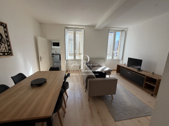 Appartement T2 en centre-ville de Libourne, calme et entièrement meublé