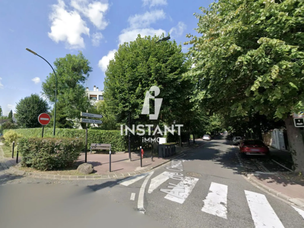 Place de parking en sous-sol à vendre à Saint-Maur-des-Fossés