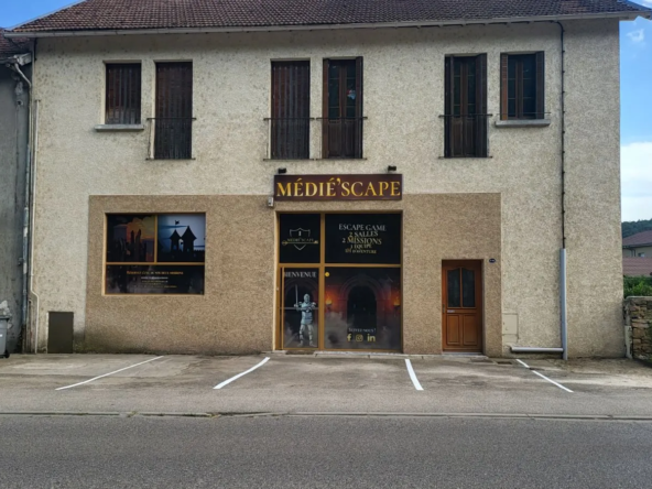 Fonds de commerce d'escape game à vendre à Crémieu, secteur touristique et dynamique