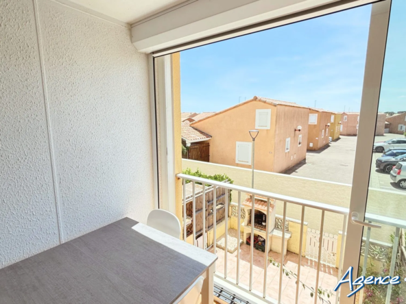 Appartement T2 avec loggia et piscine à Narbonne-Plage à 300 mètres de la plage