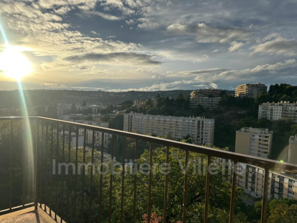 Appartement 2 chambres à Nice Saint Maurice – 4ème étage avec balcon et cave