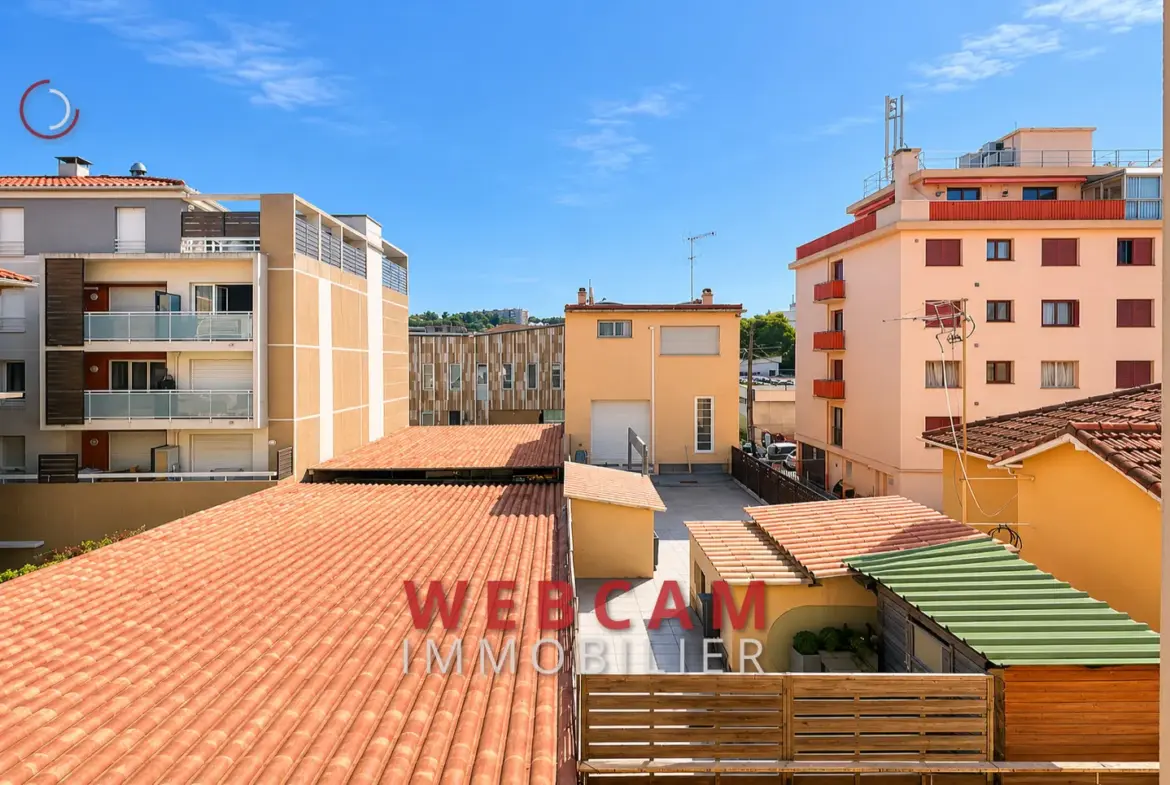 Charmant appartement 2 pièces avec terrasse à Cannes La Bocca 