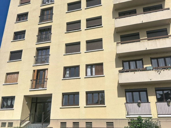 Appartement T2 à vendre à Montargis - 47,87 m² avec cave et boxe