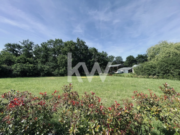 Terrain constructible de 1065 m² à Fontaines-en-Sologne