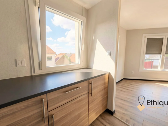 Appartement F2 à vendre à Strasbourg Koenigshoffen avec balcon et parking
