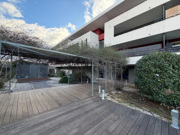 Appartement T3 de 64 m2 avec terrasse au Crès, résidentiel sécurisé