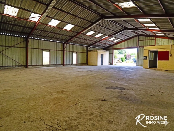 Bâtiment industriel et stockage à vendre à Beaufort en Anjou - 300 m²