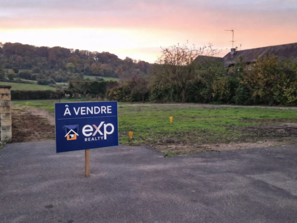 Terrain constructible de 641 m² à Torcy-le-Grand, proche mer et commodités
