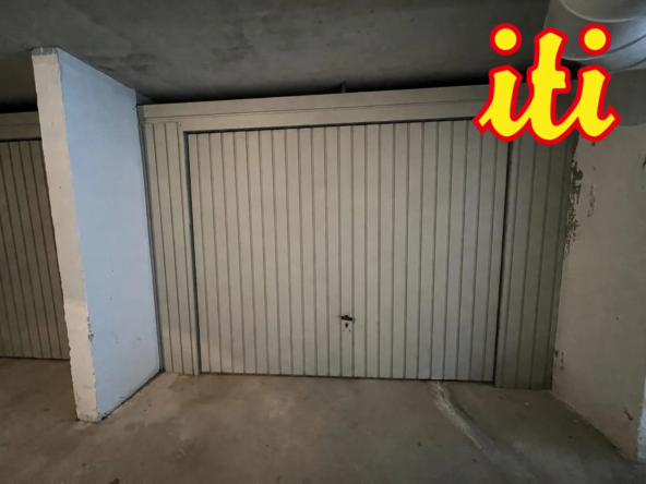 Garage en sous-sol à Les Sables-d'Olonne dans résidence sécurisée