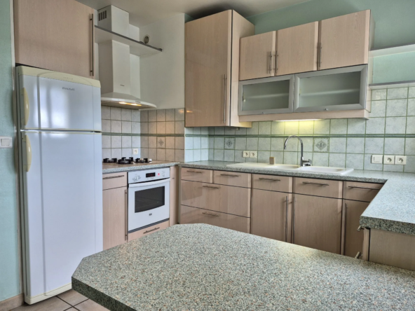 Achat appartement T4 lumineux de 113 m² à LANNEMEZAN avec balcon et parking