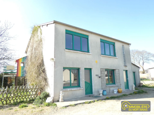 Maison à vendre à Grandparigny avec 3 chambres, garage et terrain - Excellent rapport qualité-prix