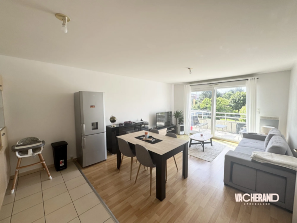 Bel appartement 2 pièces avec balcon et parking à Saint-Martin-Boulogne