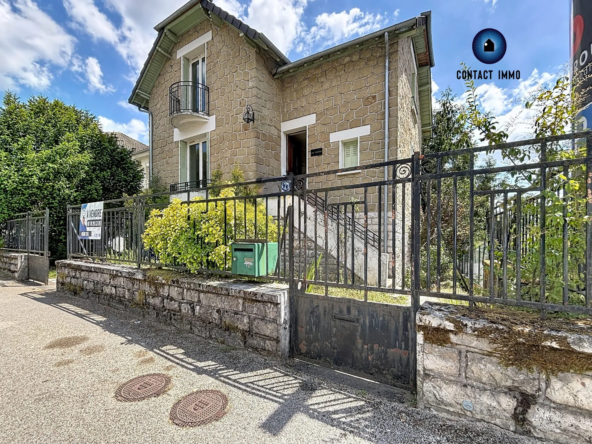 Maison en pierre à Malemort avec jardin, garage et fort potentiel de rénovation
