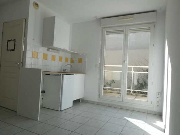 Studio à vendre à Montpellier avec terrasse, parking et emplacement stratégique
