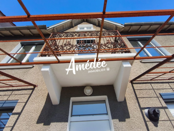 Villa T5 rénovée avec terrasse et jardin à Saint-Céré, proche commodités