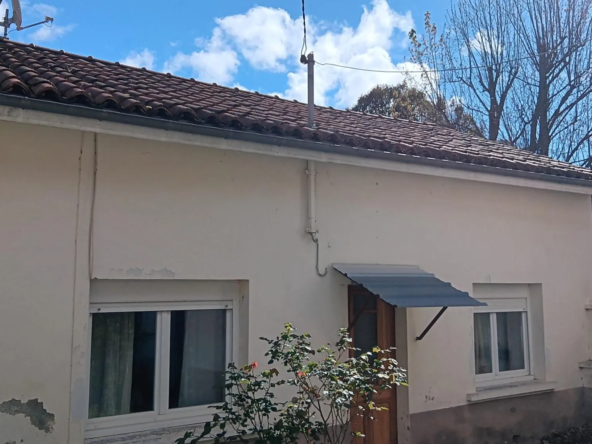 Maison à vendre à Estéros, maison de caractère à rénover, 46 m²
