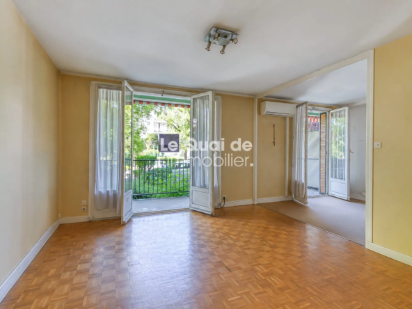 Appartement à vendre à Meylan - T5 lumineux avec cave et parking sécurisé