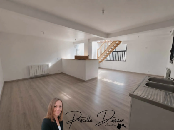 Triplex de 3 chambres avec espace bureau à Berthecourt (82 m²)