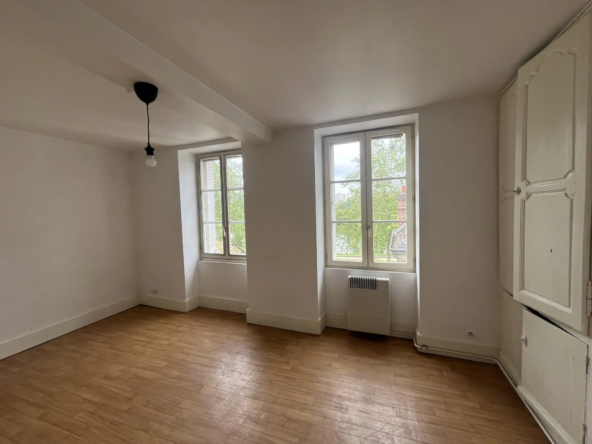 Appartement à vendre à Orléans avec vue sur la Loire, 26m²