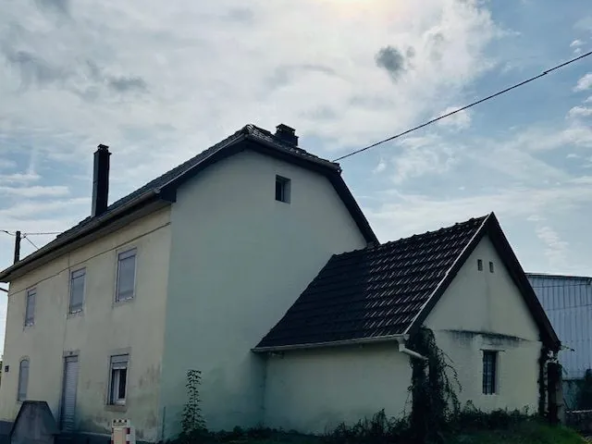 Maison 7 pièces avec grange sur terrain de 8,55 ares à Brunstatt-Didenheim