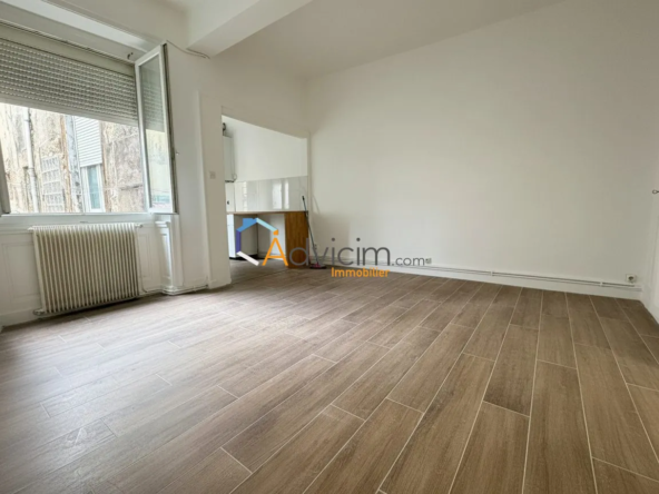 Bel appartement T2 de 60m² à Saint-Chamond en vente
