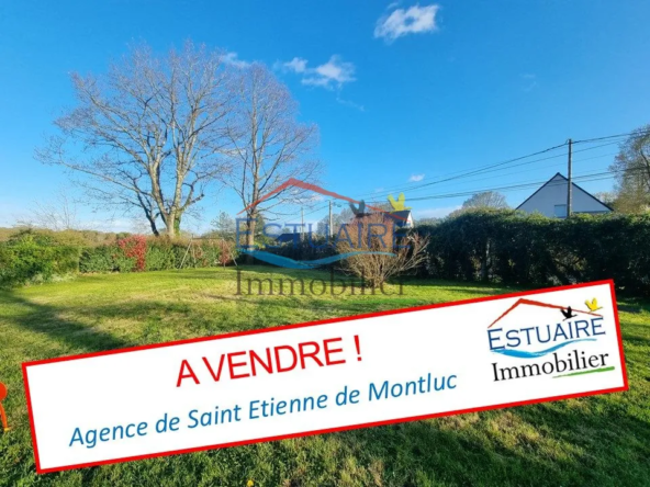 Terrain à bâtir de 442 m² à La Paquelais, secteur UB, raccordé au tout-à-l'égout
