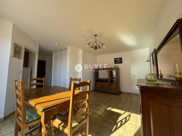 Appartement T2 avec balcon, cave et garage au dernier étage à Challans