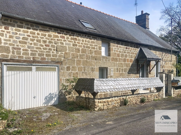 À vendre maison en pierre à rénover à Saint-Marc-le-Blanc - Terrain 1800 m²