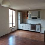 Immeuble à rénover à Bourg-sur-Gironde, parfait pour investissement locatif
