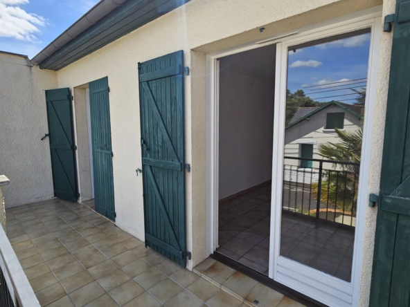 Appartement T3 à Niort avec balcon et parking – Quartier Avenue de La Rochelle