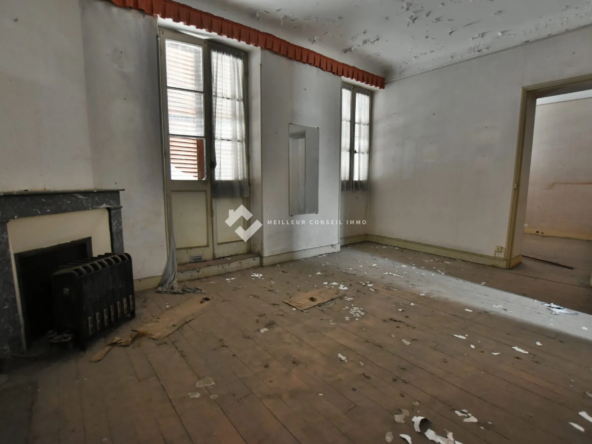 Appartement duplex à rénover à Dax - Opportunité d'investissement