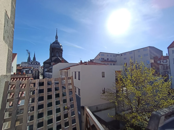Studio à rénover de 29 m² en centre-ville de Clermont-Ferrand