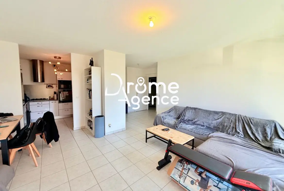 Appartement T2 loué avec terrasse à Valence - Investissement locatif 