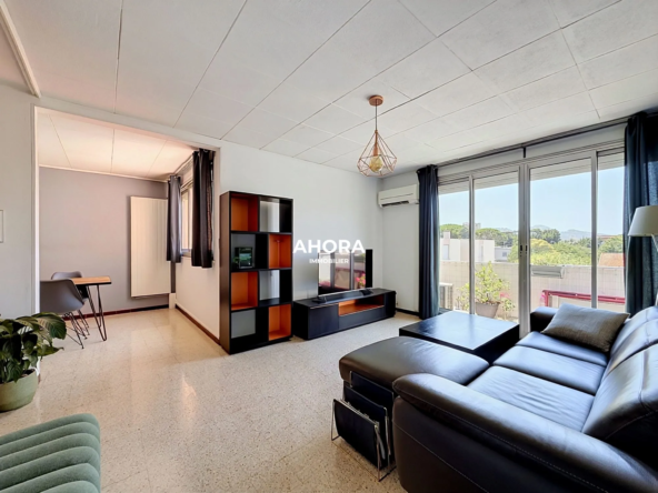 Appartement T3 lumineux avec balcon et cave au dernier étage à Marseille 13009