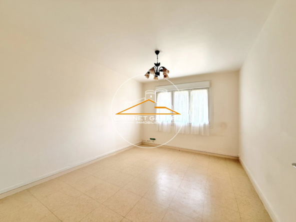 Appartement T3 à vendre à Angers avec parking et cave - Emplacement idéal proche tramway