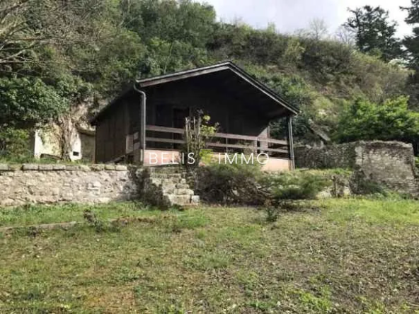 Chalet en bois à vendre à Chinon avec vue imprenable sur la Vienne