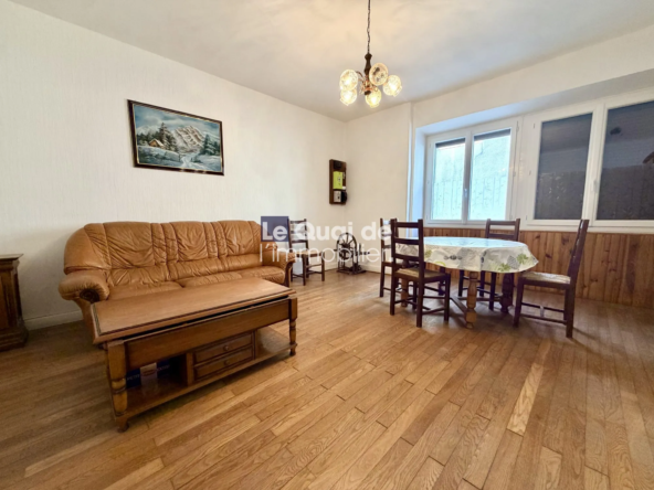 Maison de village à Lumbin de 150 m² avec potentiel de rénovation