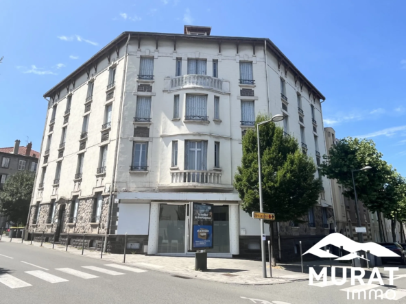 Appartement traversant à vendre à Chamalières avec vue, cave et chauffage individuel