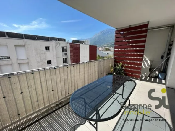 Appartement 3 pièces meublé avec terrasse et garage à Grenoble Eaux Claires