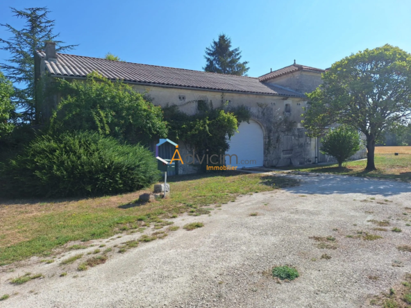 Charmante maison rénovée avec grand potentiel en Charente