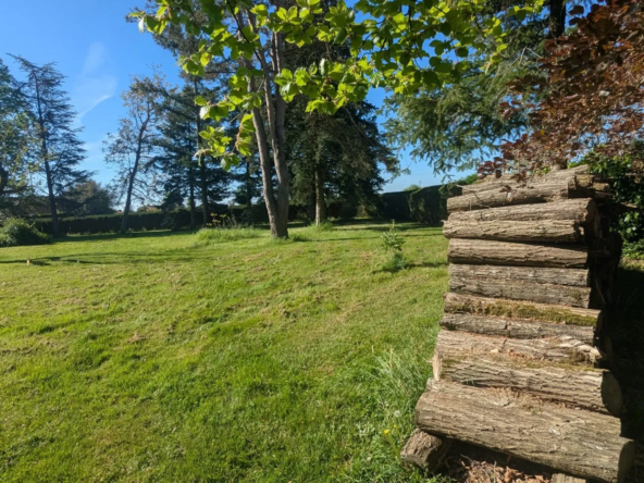 Terrain constructible de 1075 m² à Sermesse avec réseaux disponibles