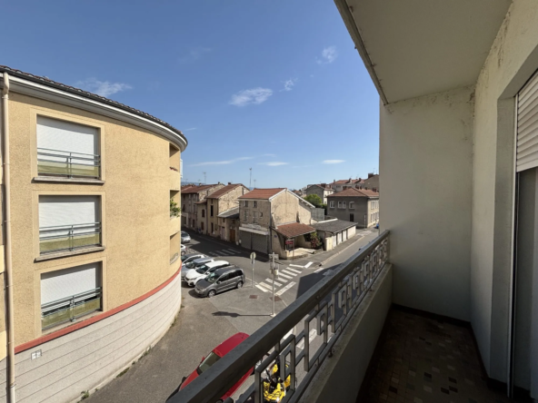 Vente appartement T4 de 79 m² à Bourg-de-Péage avec balcon et garage