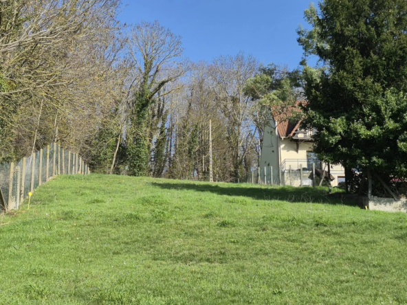 Exceptionnel terrain à bâtir de 661 m² avec vue panoramique à Nezel