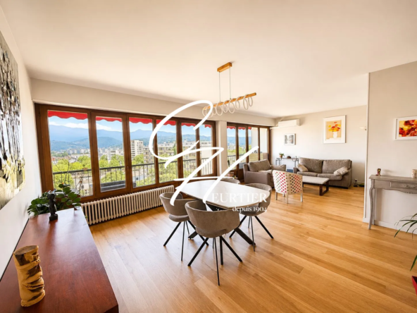 Appartement T4 de 113 m² à Échirolles, Dernier étage, prestations de qualité