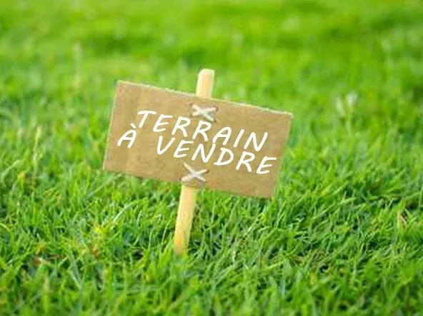 Terrain constructible à vendre à Bouliac de 737 m², zone résidentielle haut de gamme
