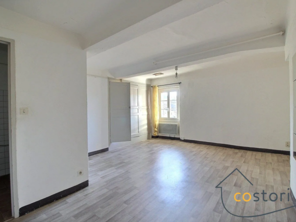Studio de 41 m² à Trans-en-Provence, Opportunité d'investissement locatif