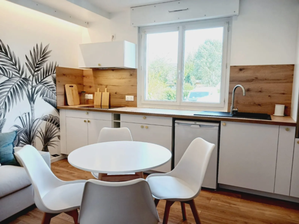 Appartement T2 rénové à Vannes avec cave et parking privé